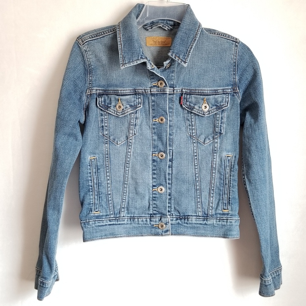 Levi's denim trucker jacket